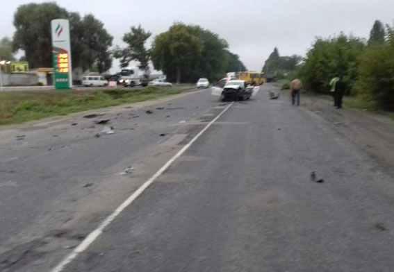 Потрійна ДТП під Полтавою: одна людина загинула, п’ятеро отримали травми
