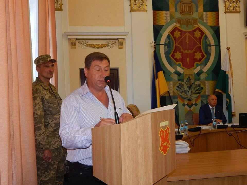 Сесія Полтавської міськради: з партії Капліна утікають депутати. ФОТО