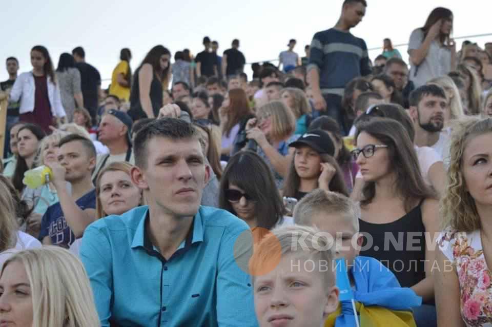 Концерт «Океану Ельзи» в Полтаві: без порушень, але зі зверненнями по допомогу до медиків