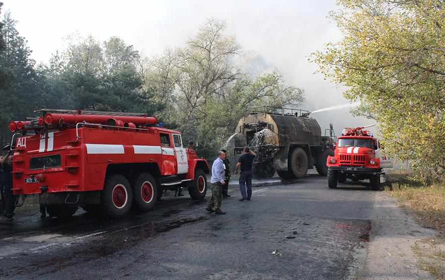 Рятувальники ліквідували масштабну лісову пожежу на Полтавщині: рух транспорту відновлено 