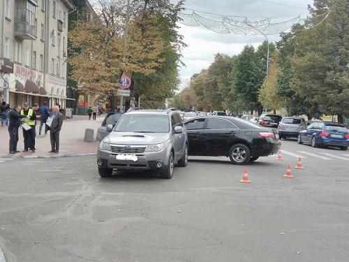 Авто секретаря Кременчуцької міськради потрапило у ДТП