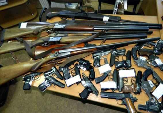 Місячник здачі зброї: скільки уже здали полтавці