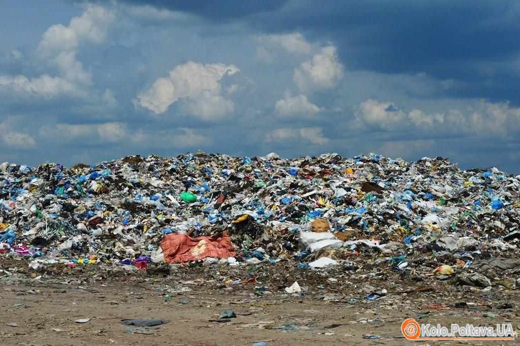 Сміттєва ганьба: чому, попри обіцянки, мери Львова і Полтави не будують сміттєпереробні заводи