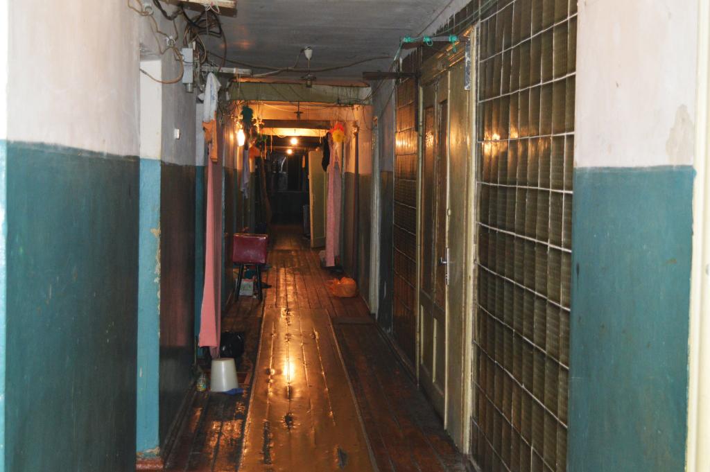 Жах у Полтаві на вулиці Маршала Бірюзова: влада не приймає будинок до комунальної власності через недбалість ліквідаторів. ФОТО