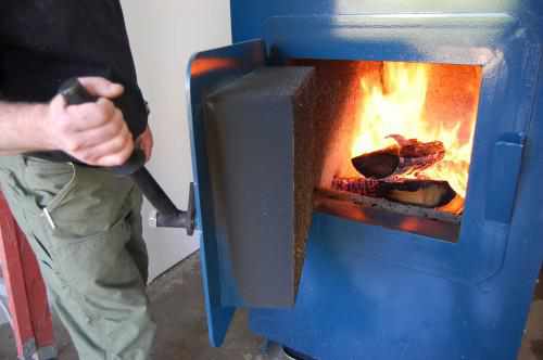 На Полтавщині чоловік намагався розпалити котел легкозаймистою сумішшю