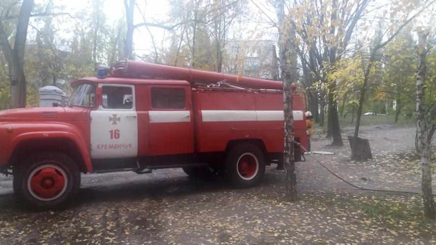 На Полтавщині горів магазин: довелося евакуйовувати близько сотні осіб