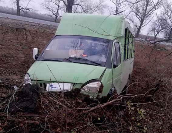 На Полтавщині зіткнулися маршрутка і вантажівка: одна людина загинула, шестеро постраждали. ОНОВЛЕНО