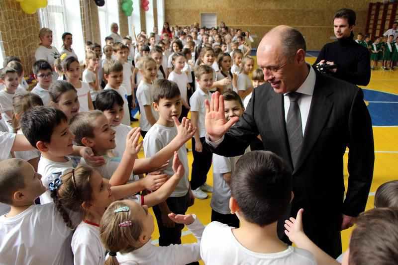 Подарунки від мера Полтави: ви їх не бачите, але вони є