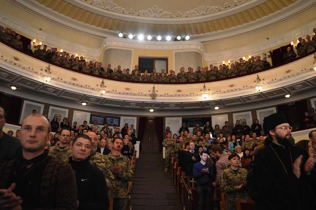 Герої серед нас: у Полтаві відзначили День Збройних сил України. ФОТО 