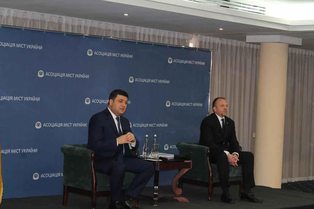 Прем’єр назвав протести лісівників в Україні штучними