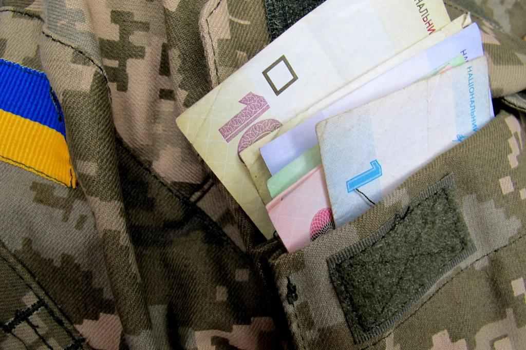 Рева назвав остаточну дату старту осучаснення пенсій військових