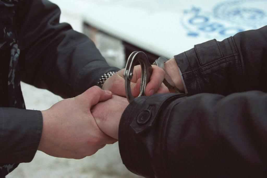 У Лубнах троє молодиків пограбували та побили перехожого