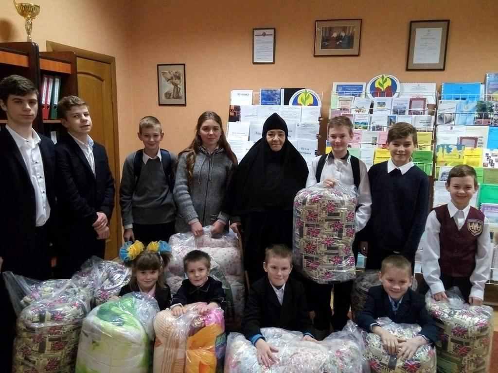 Зазнавши сирітства, матушка Єфимія допомагає тим, хто найбільше цього потребує