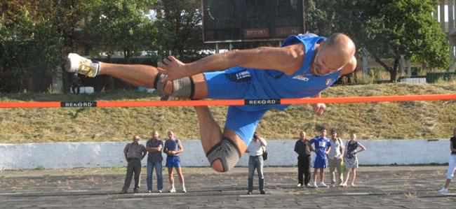 Полтавець Олег Федорко встановив світовий рекорд зі стрибків у висоту. ВІДЕО