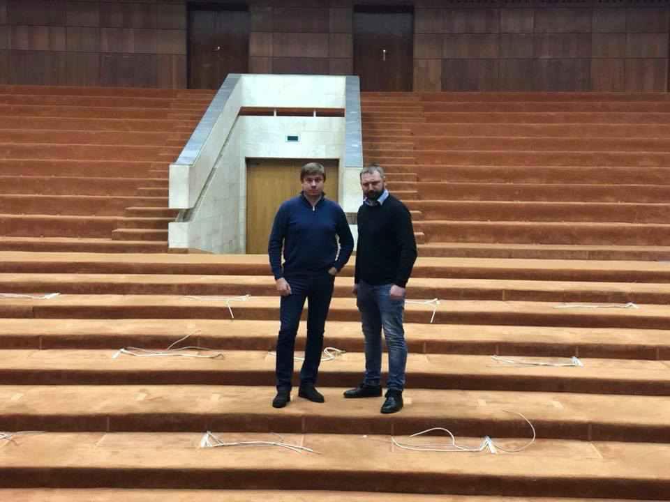 Полтавська обласна рада за 5 мільйонів гривень відремонтує сесійну залу. Коментар чиновника