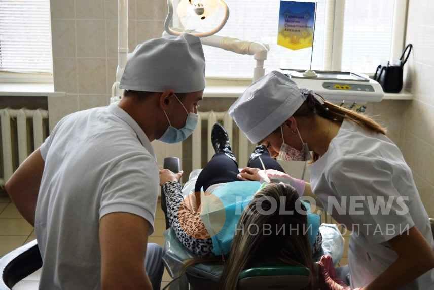 У Полтаві стоматологи змагалися в майстерності реставрації зубів