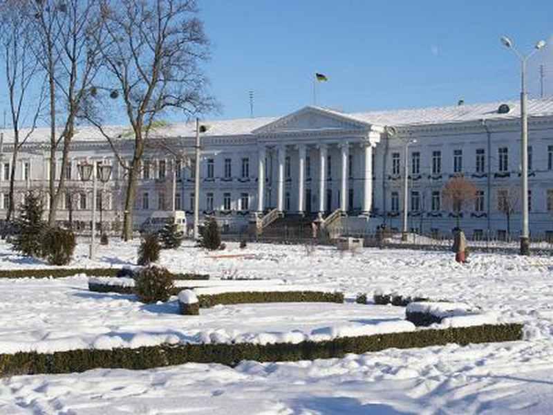 Шина і посилена охорона: у Полтаві стартувала сесія міської ради. ТРАНСЛЯЦІЯ