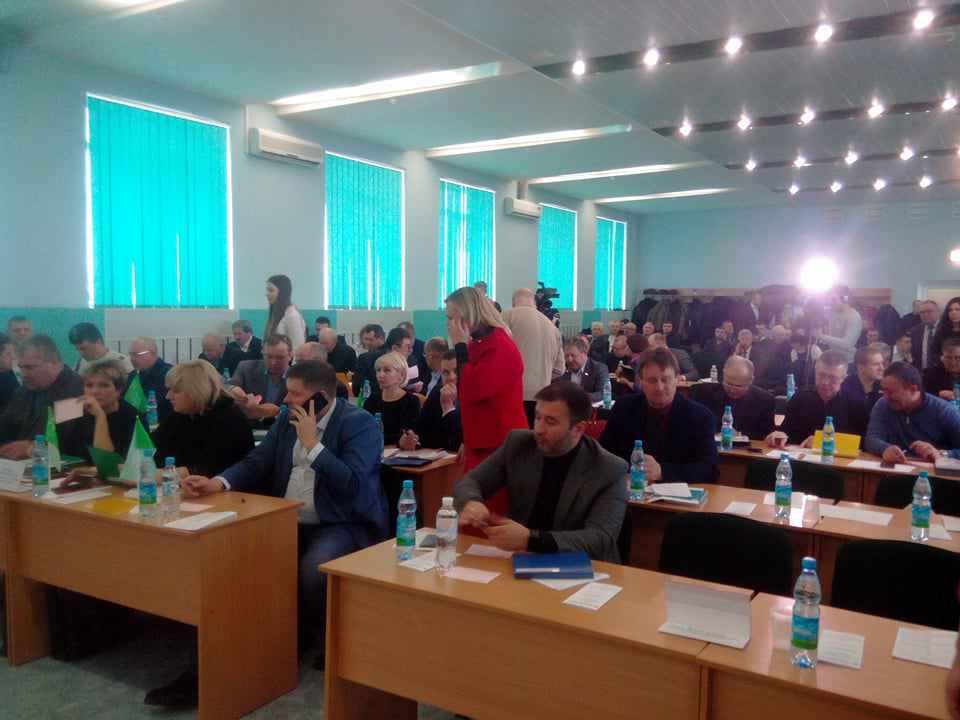 У Горішніх Плавнях розпочалася сесія Полтавської обласної ради. ТРАНСЛЯЦІЯ