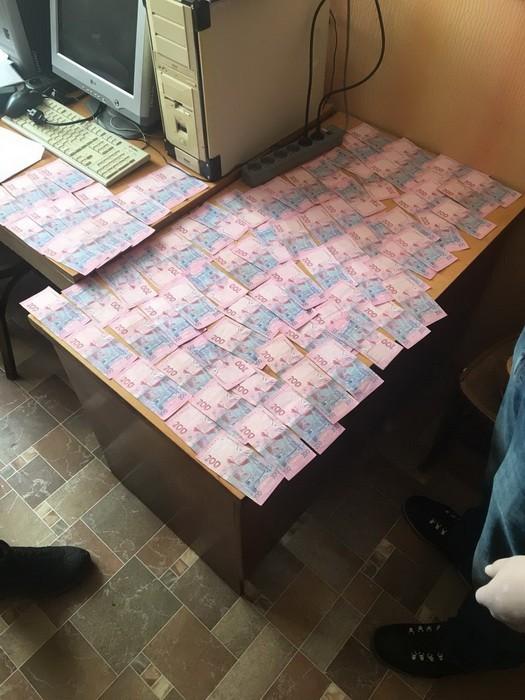 Чергового хабарника викрили на Полтавщині. ФОТО