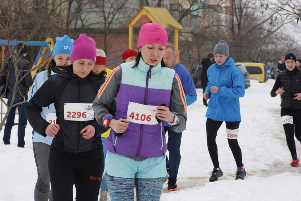 8 березня в Полтаві влаштували весняно-святковий забіг. ФОТОРЕПОРТАЖ