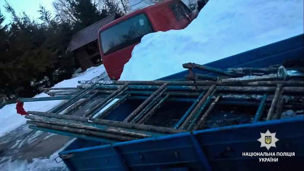 Полтавець, підробивши паспорт, продавав будматеріали