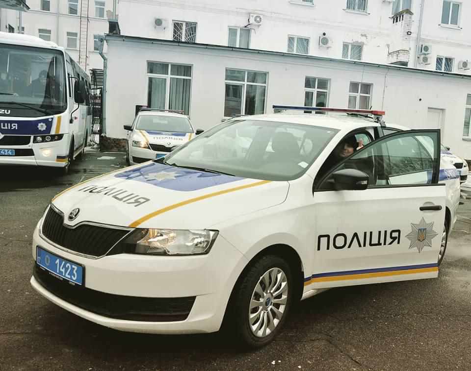 Десять нових авто придбали для поліції Полтавщини: кому й куди