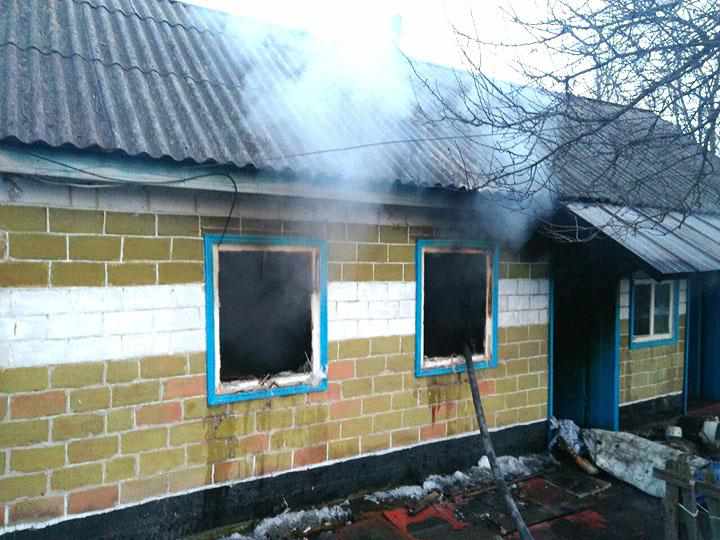 Небезпечний вогонь: на Полтавщині в пожежі загинула жінка
