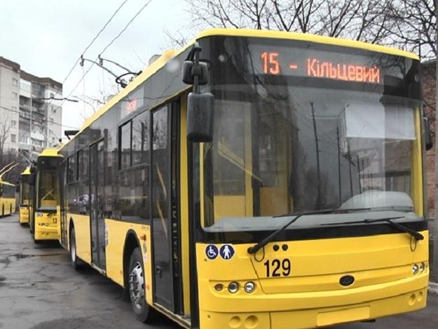 За полтавців-пільговиків, які їздили у тролейбусах, влада заплатить чотириста тисяч