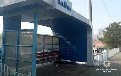 Під Полтавою на автобусній зупинці знайшли тіло чоловіка