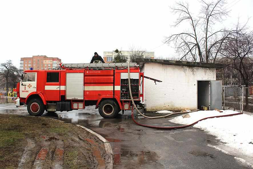 У Полтаві затопило територію дитячого садочка. ВІДЕО
