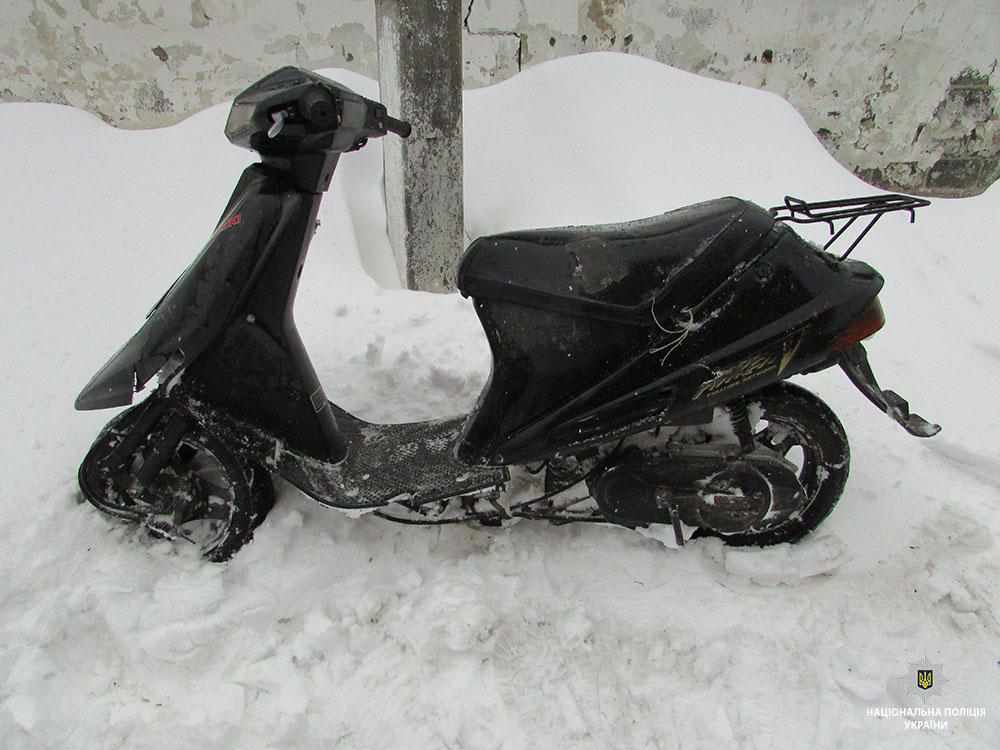 На Полтавщині в чоловіка поцупили мопед і скутер