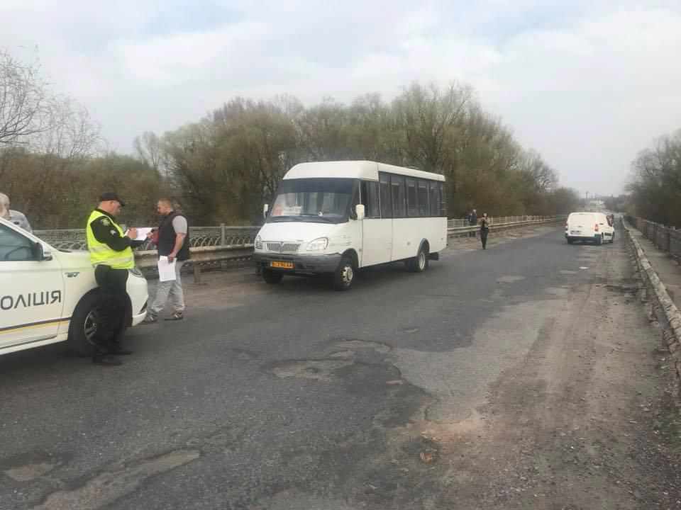 На Полтавщині на аварійному мосту сталася ДТП