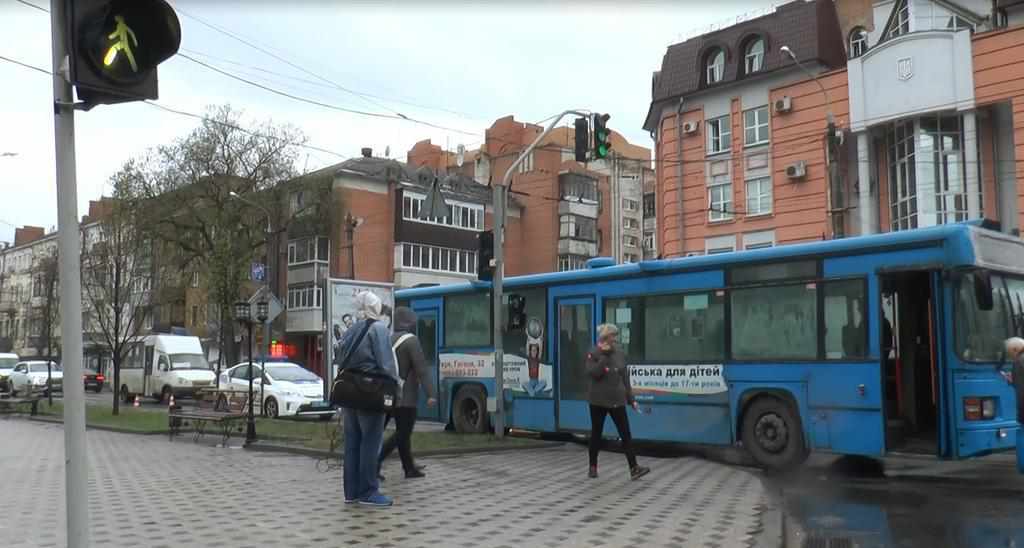 У центрі Полтави «Кільцевий» збив чоловіка