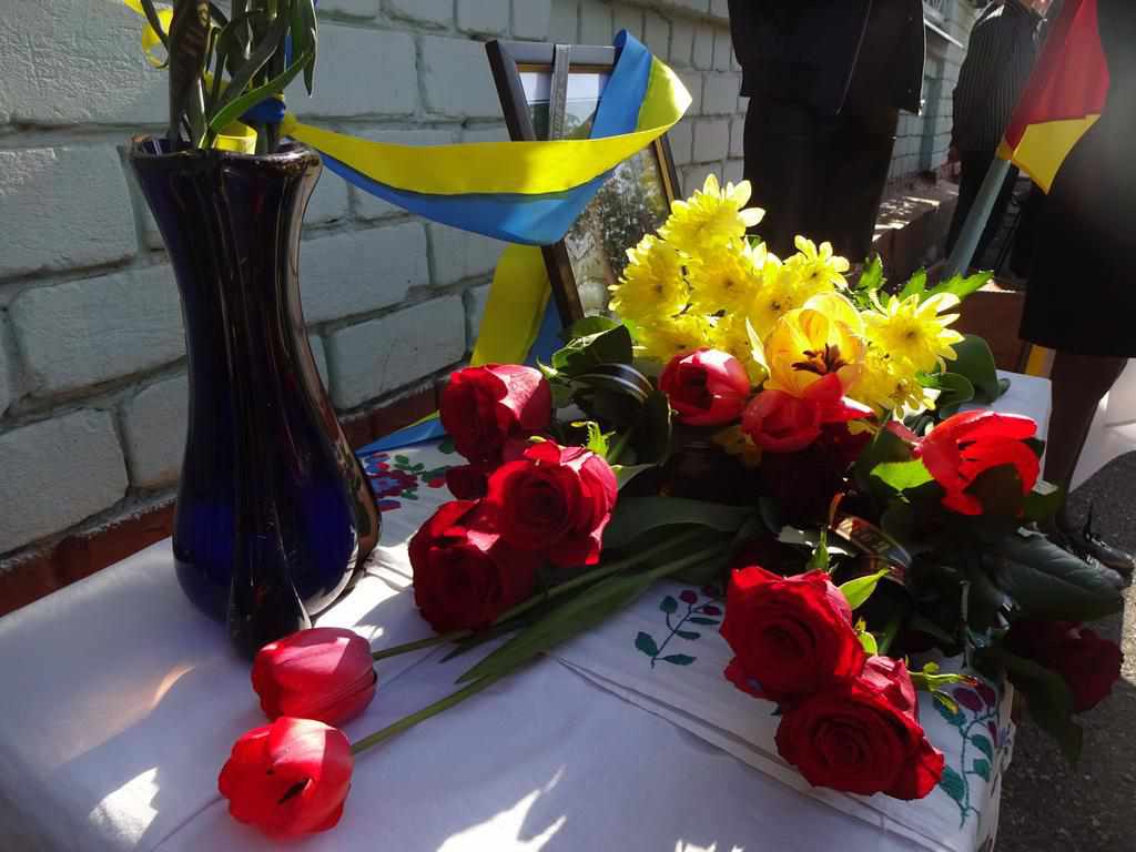 У Кременчуці відкрили меморіальну дошку загиблому атовцю