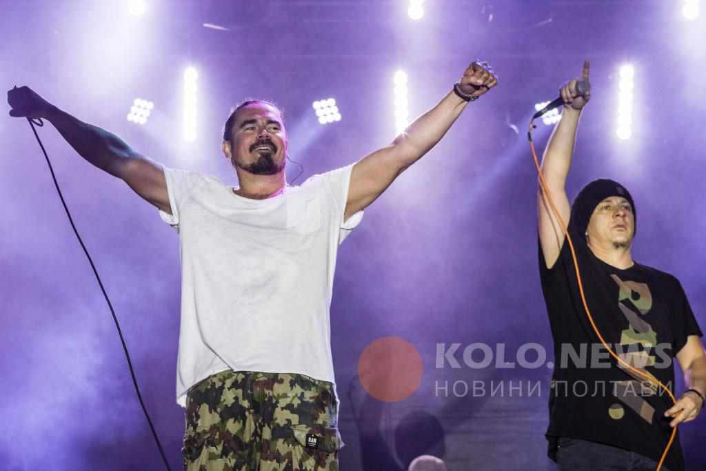 «Танок на майдані Решетилівки»: у перший день фестивалю на Полтавщині «запалювали» гурти «Мандри» й ТНМК. ФОТО, ВІДЕО