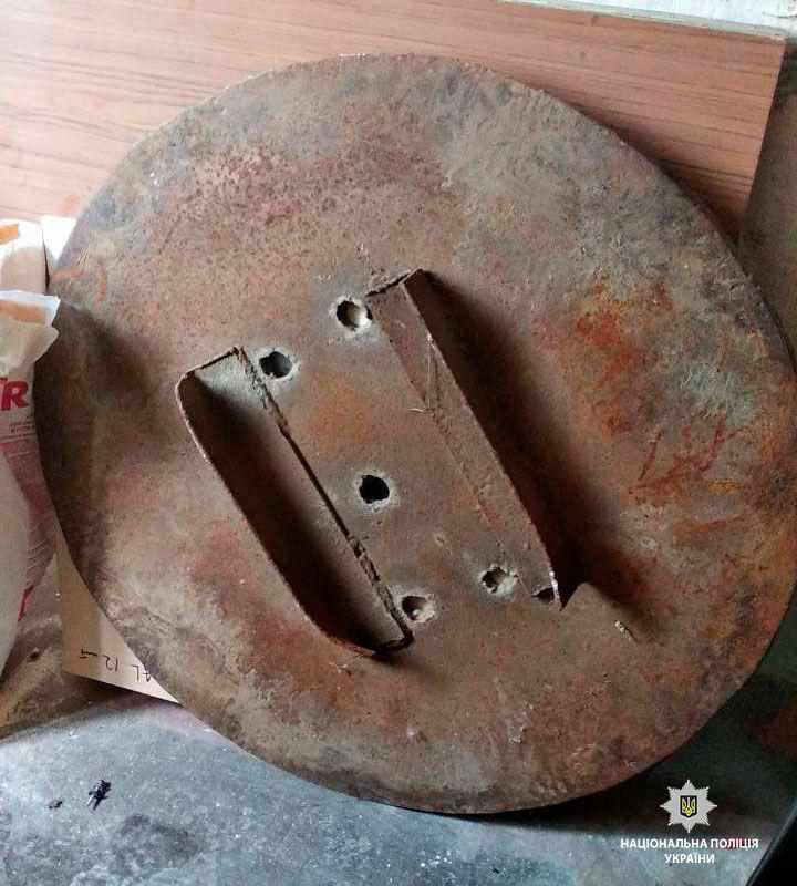 Поліція затримала полтавського крадія люків