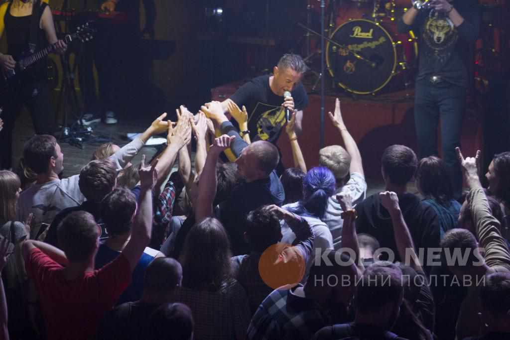 Гурт «Жадан і Собаки» у межах фестивалю Meridian Poltava відіграли у «Villa Крокодила» безкоштовний концерт. ФОТО