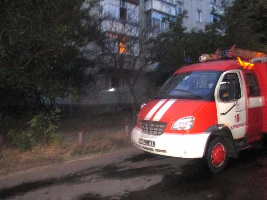 Пожежа на Полтавщині: з палаючого будинку евакуювали 15 осіб. ФОТО 