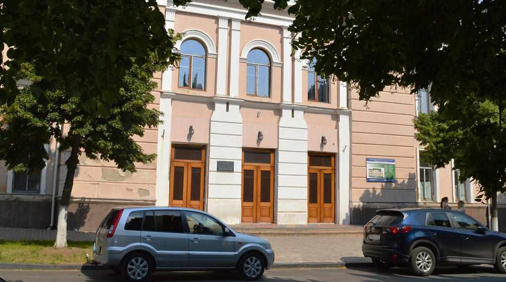 160-річна будівля після трьох пожеж: Полтавську філармонію обіцяють відкрити вже навесні. ФОТО