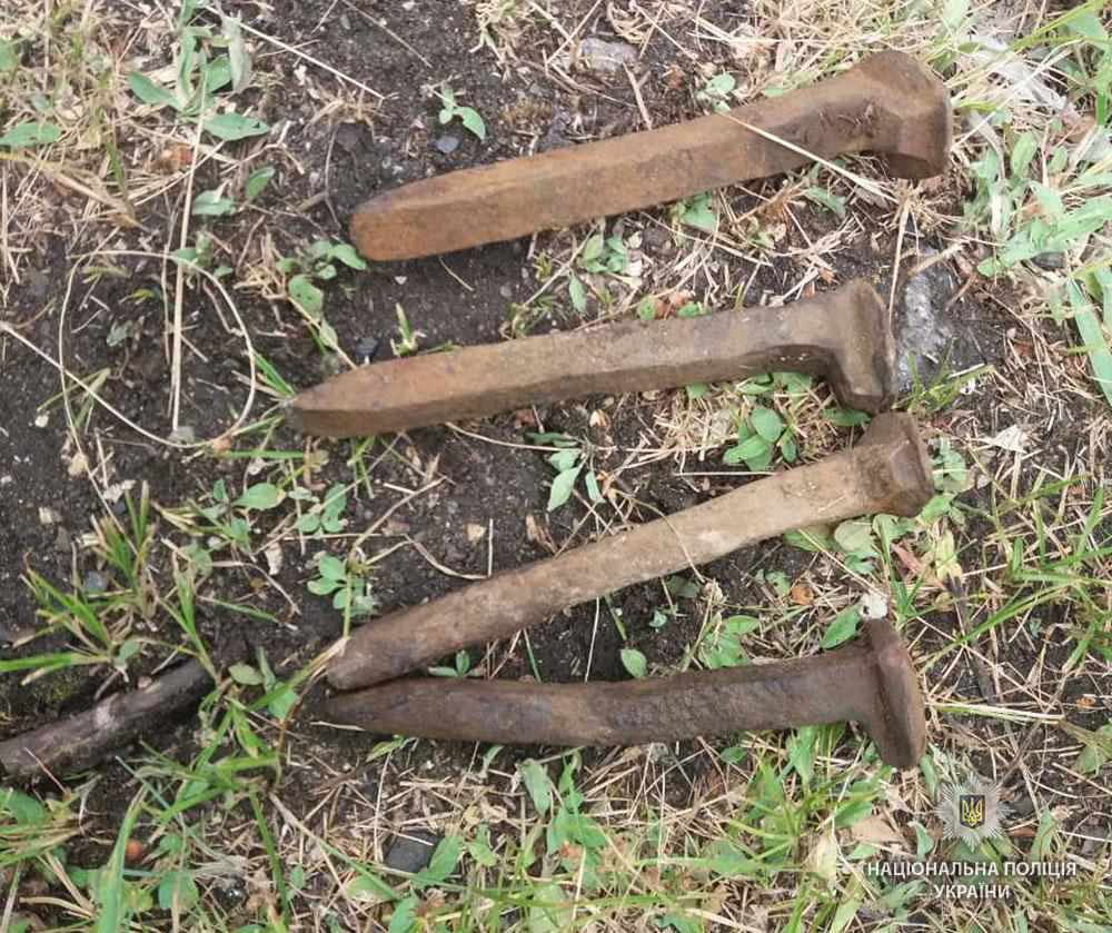 У Полтаві чоловік частково розібрав залізничні колії