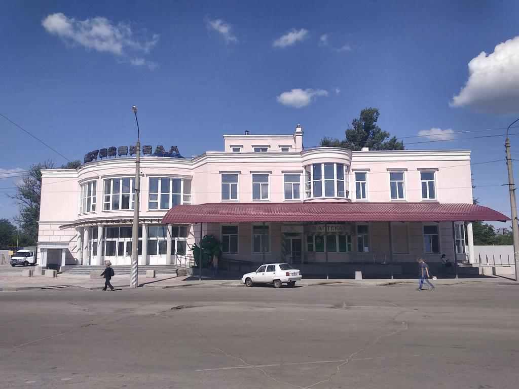 Чекали 6 років: невдовзі запрацює нова автостанція біля Південного вокзалу у Полтаві. ФОТО