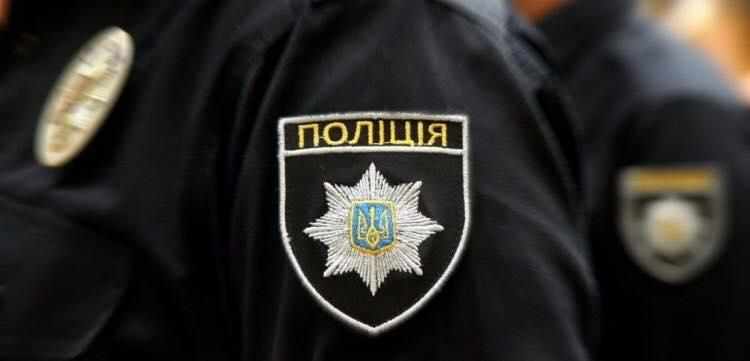 У Полтаві біля нічного клубу затримали чоловіка, що перебував у розшуку