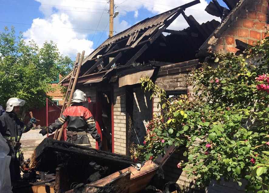 На Полтавщині спалахнула господарча будівля