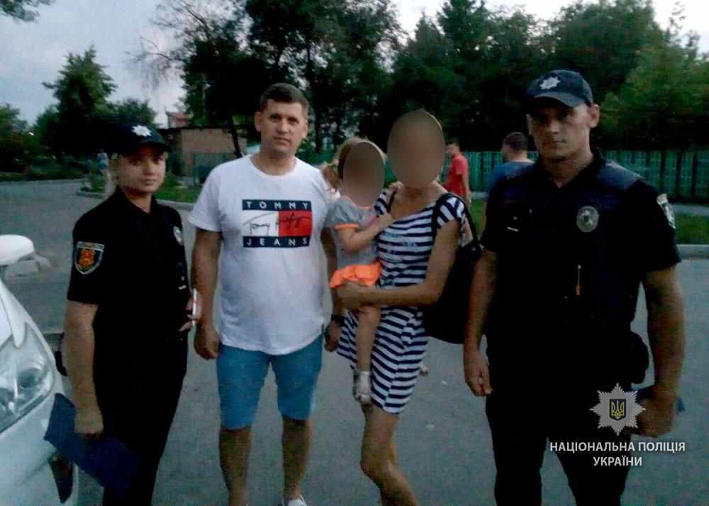 У Полтаві загубилася трирічна дитина, поки мама була у магазині