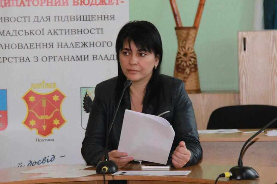 Секретар Полтавської міськради купила авто за мільйон: пояснення посадовиці