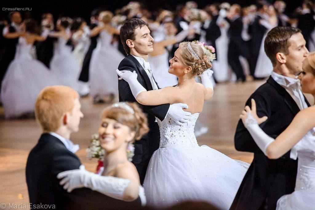 Полтавці на балу зібрали понад двадцять дві тисячі