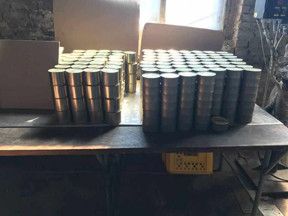 У Полтаві в магазинах продавали консерви, виготовлені в антисанітарних умовах