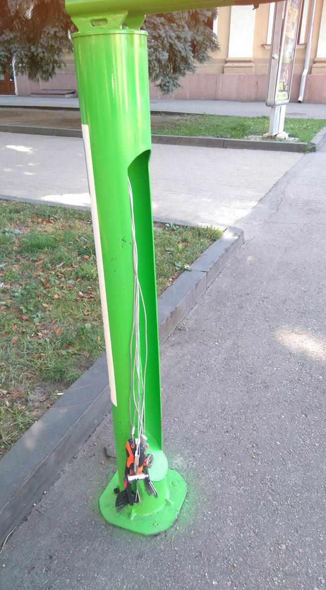 З велосипедної СТО в центрі Полтави вже вкрали інструменти. ФОТОФАКТ