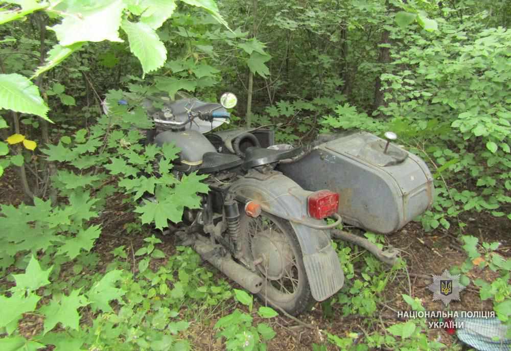 На Полтавщині юнак під час відпочинку викрав мотоцикл 