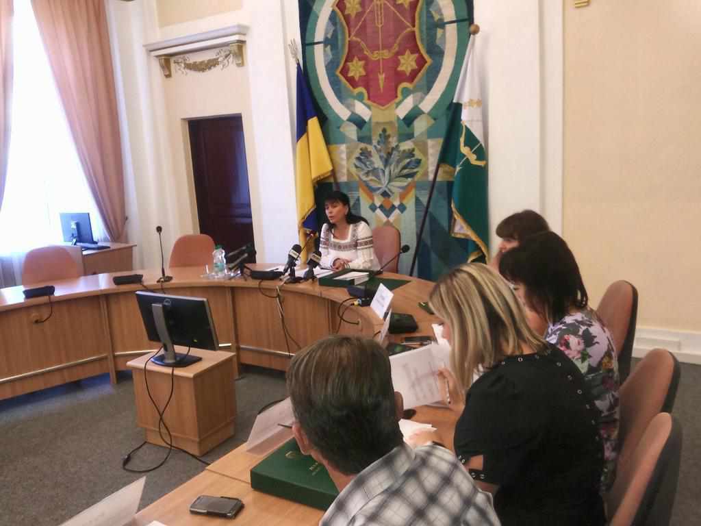 Виконком Полтавської міськради веде Деркач: засідання називають незаконним